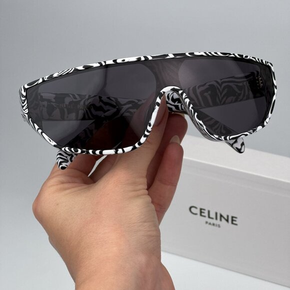 Celine CL40195I 04A BRAND NEW Sunglasses Zebra Smoke Shield Mask Unisex - Picture 1 of 12
